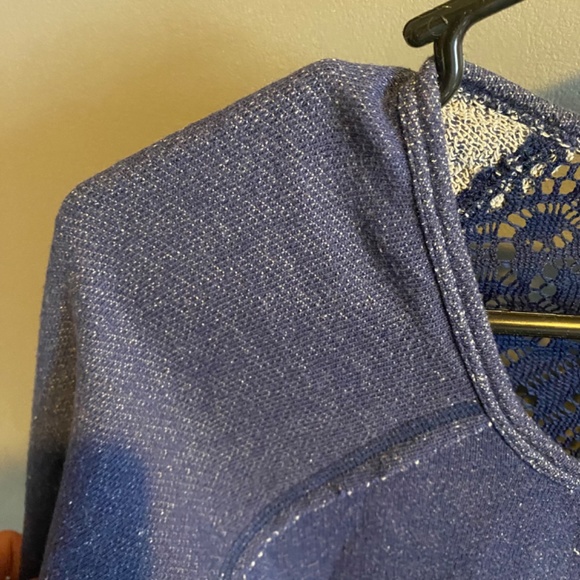 Vanity | Long Sleeve Front Tie Up - Picture 3 of 3